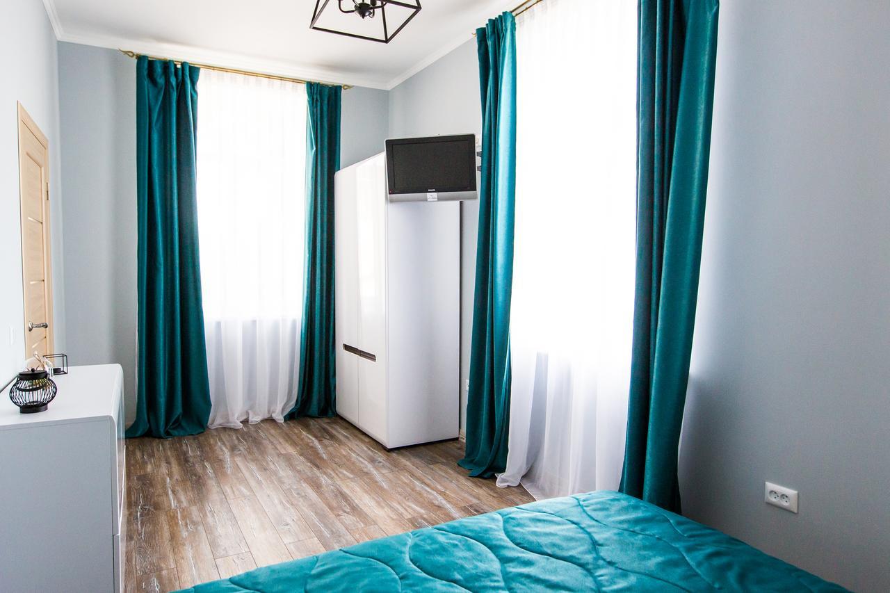 1 Bedroom Apartment Near Elizabeth'S The Cathedral Lemberg Exterior foto