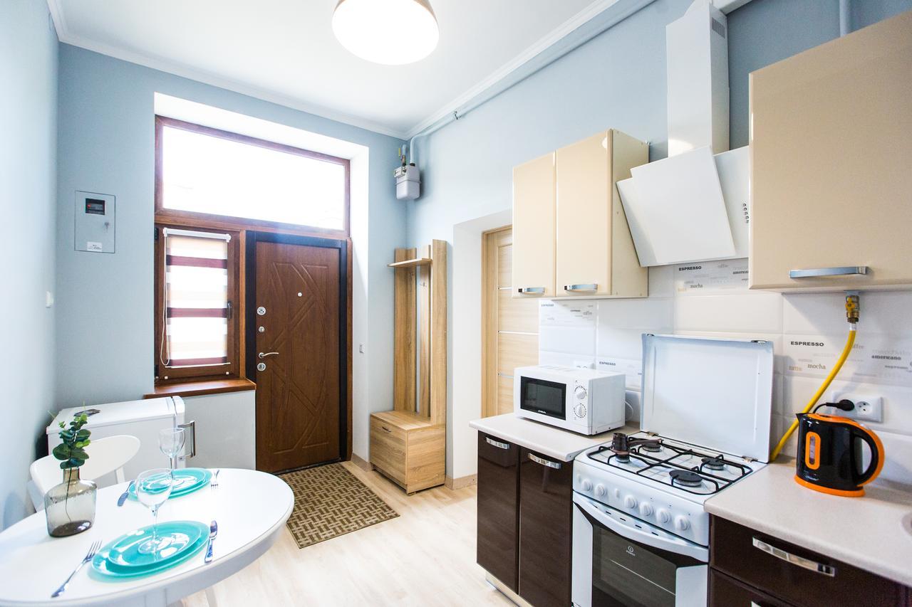 1 Bedroom Apartment Near Elizabeth'S The Cathedral Lemberg Exterior foto